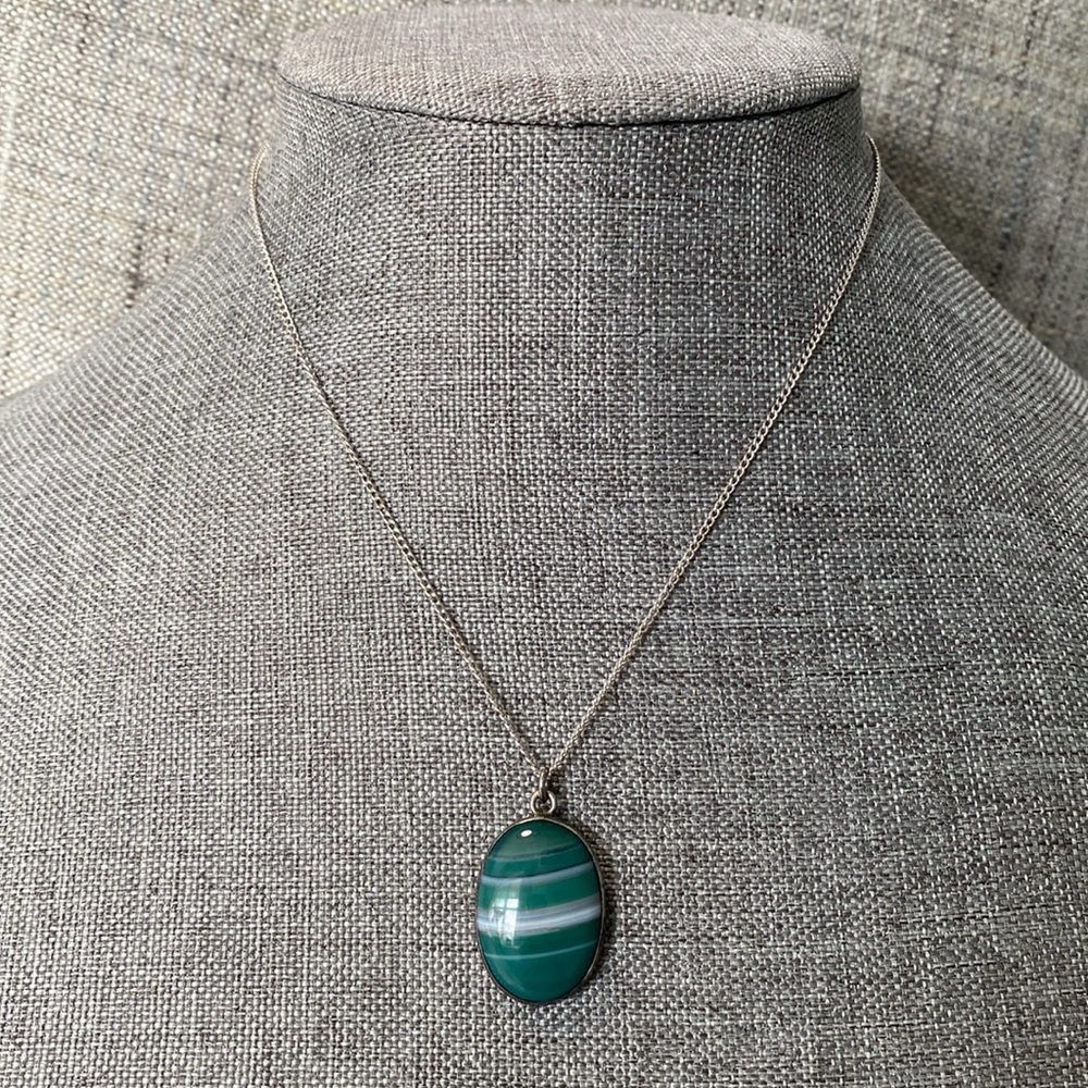 Vtg Green Agate in Sterling Silver Pendant &  Sterling Silver Chain Necklace - Picture 2 of 6